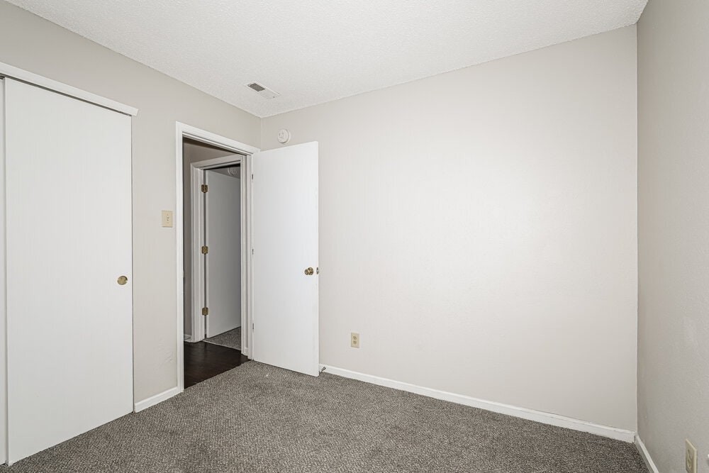 Building Photo - 3015 Redland Ln