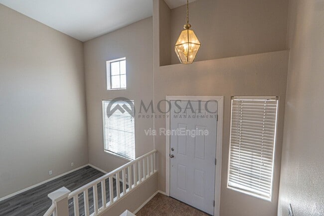 Building Photo - 9304 E Monte Ave