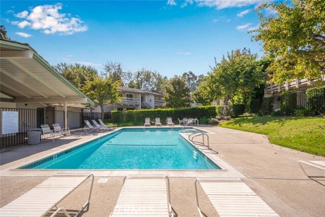 Building Photo - 23732 Hillhurst Dr
