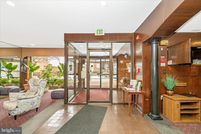 Building Photo - 6711 Park Heights Ave