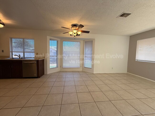 Building Photo - 20831 N 16th Ave