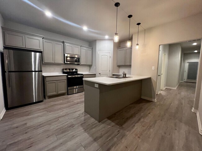 Building Photo - 9804 Avenue U