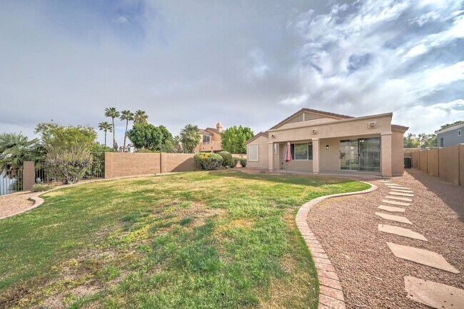 Building Photo - 3720 S Heath Way