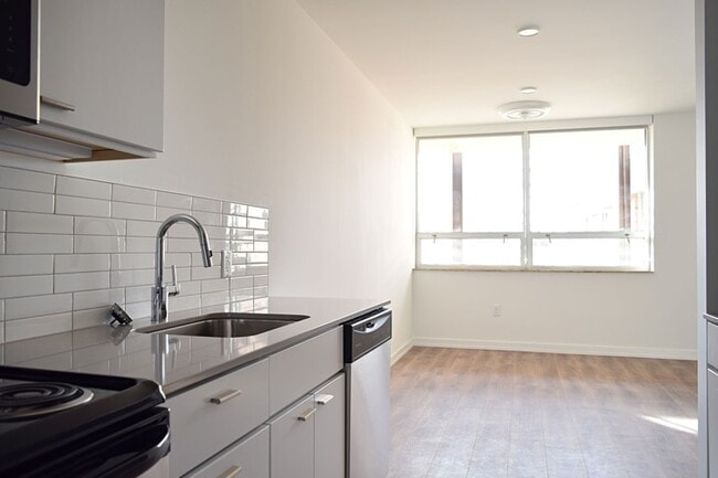 Floorplan - Interstate Flats