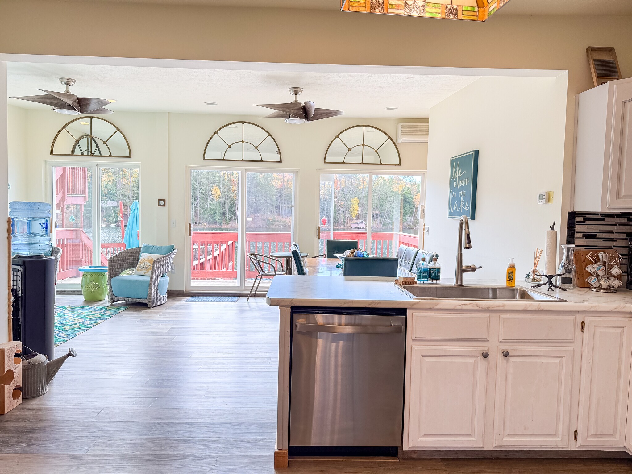 Building Photo - 440 S Peninsula Ln