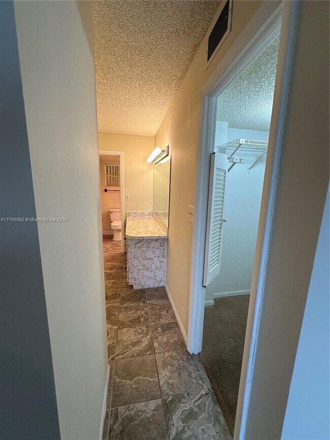 Building Photo - 403 NW 68th Ave