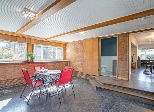 Building Photo - 2090 S Wolff St