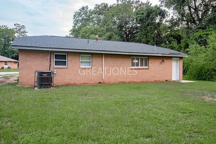 Building Photo - 2078 Wharton Dr