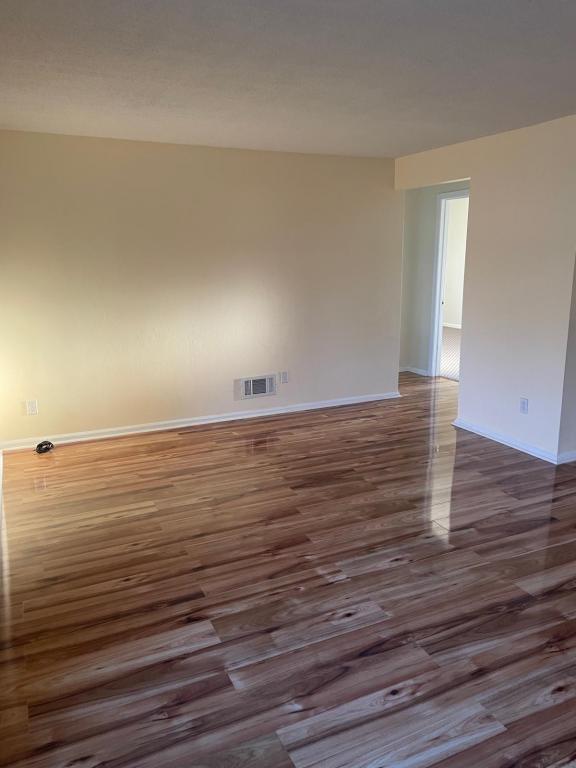 Building Photo - 151 Chesternut St.