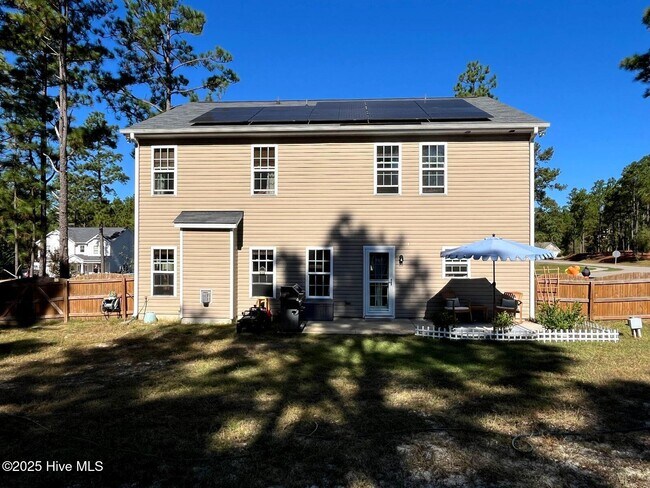 Building Photo - 1105 Whitney Dr