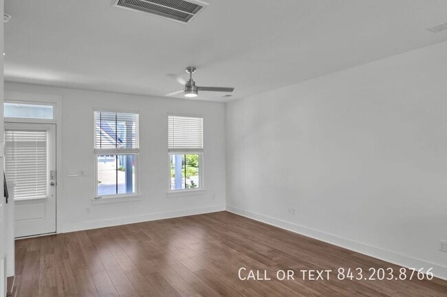Building Photo - 507 Sound Dr