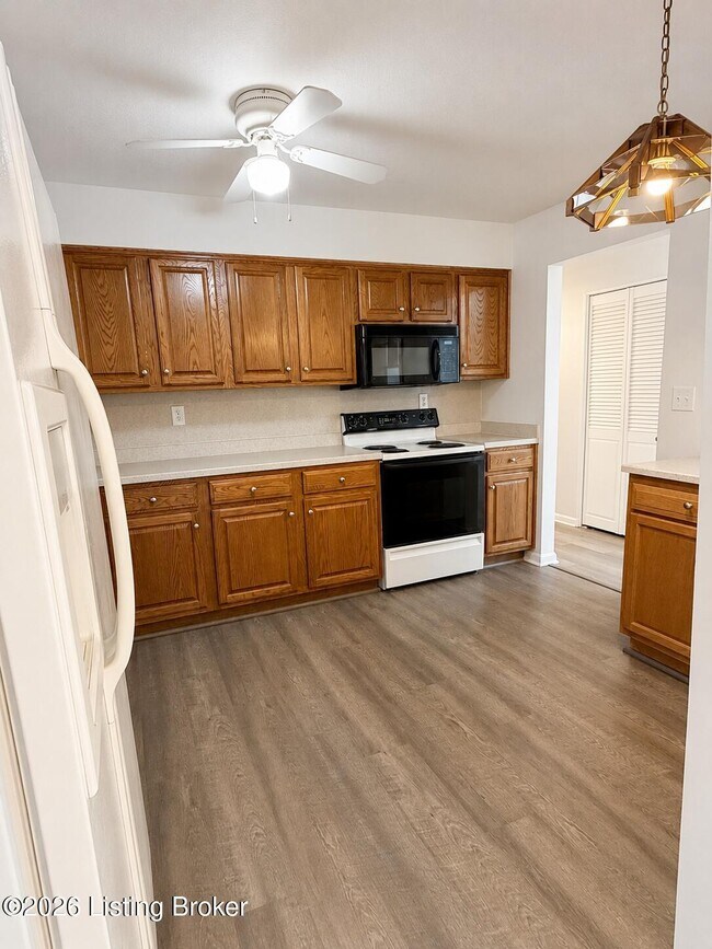Building Photo - 5109 Volney Ct