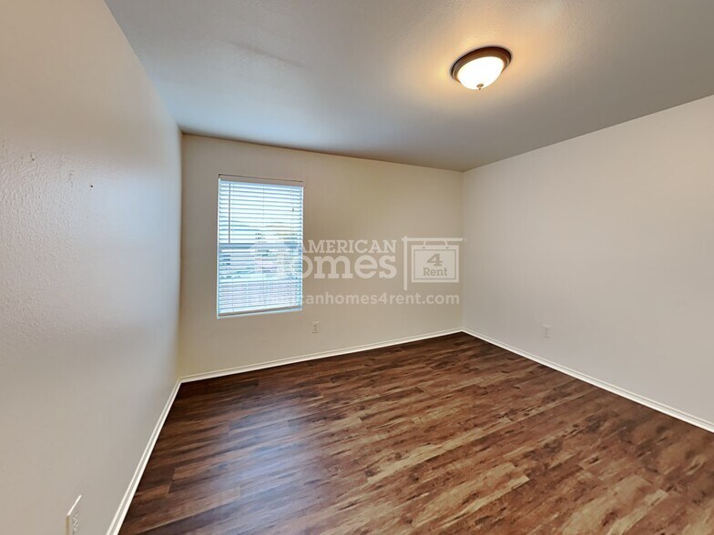 Building Photo - 1108 Beaverwood Ln