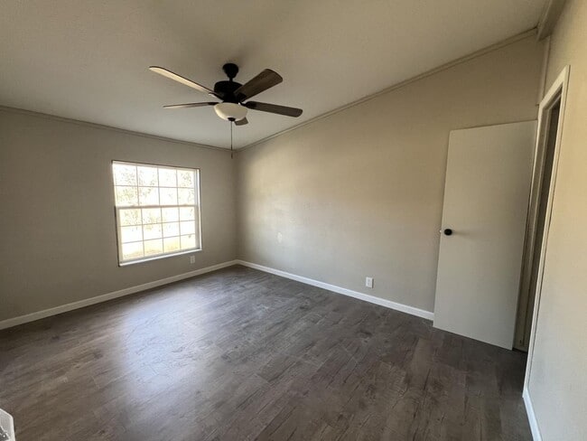 Building Photo - Available Home for Rent