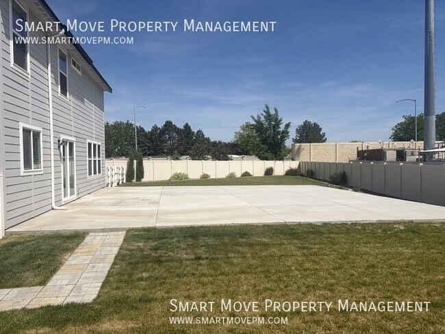 Building Photo - 6322 N Seacliff Ave