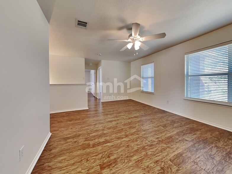 Building Photo - 7209 Little Mohican Dr