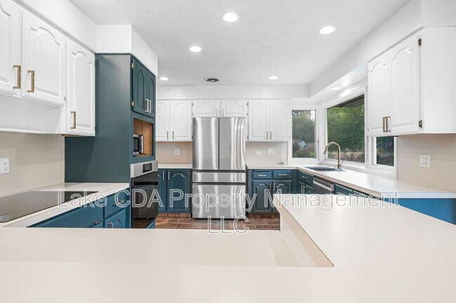 Building Photo - 203 N Bruce Dr