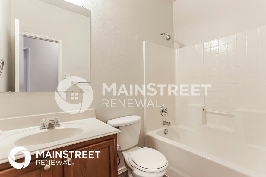 Building Photo - 6356 Stone Lake Ct