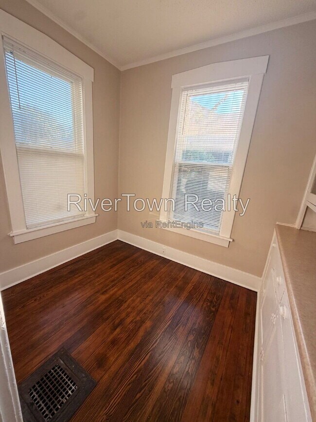 Building Photo - 1229 Faxon Ave