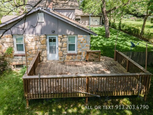 Building Photo - 5101 Hardy-
