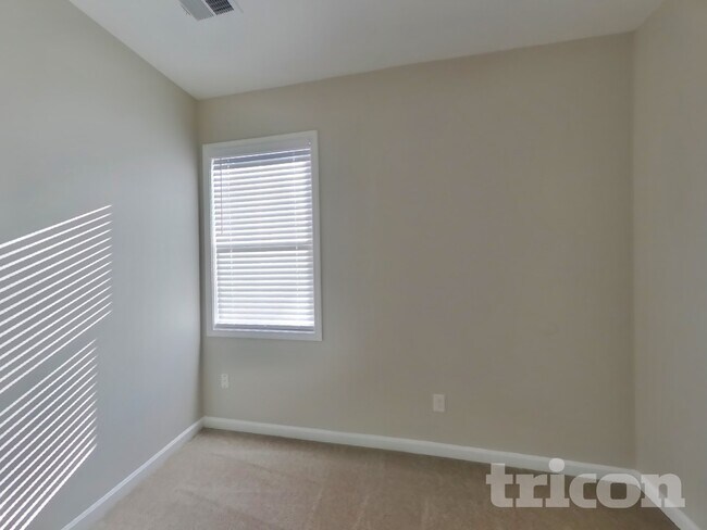 Building Photo - 7802 Bluefin Trail