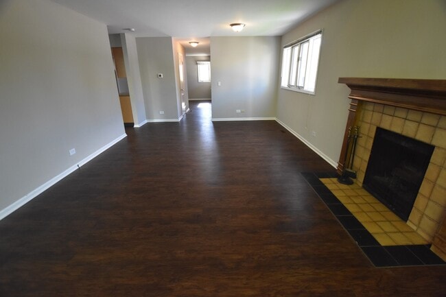 Building Photo - 1628 Prestwick Dr