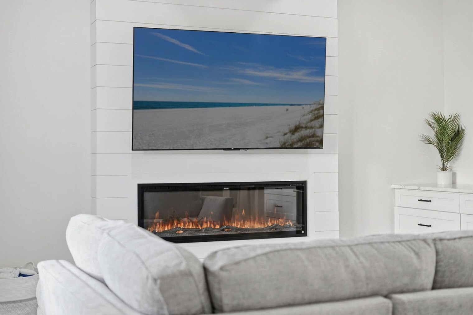 Building Photo - 14300 Millcole Ave