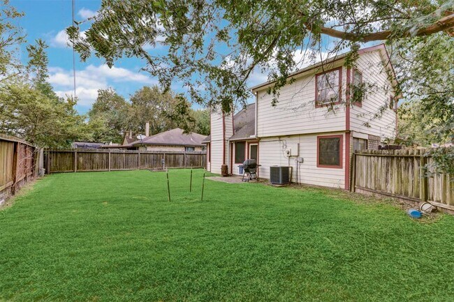 Building Photo - 16822 Rippling Mill Dr
