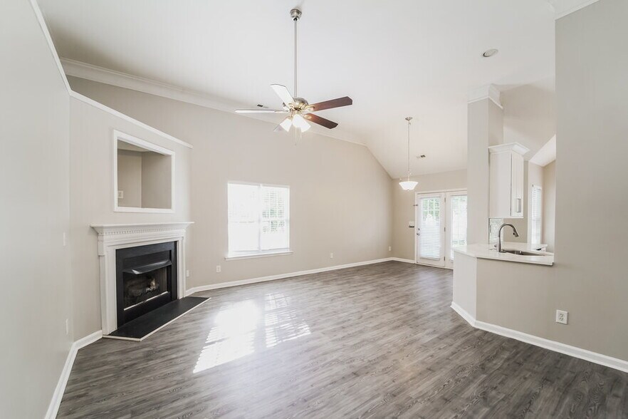 Building Photo - 4003 Enderbury Dr