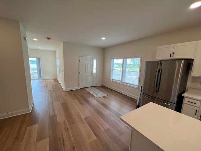 Building Photo - 540 NY-9P