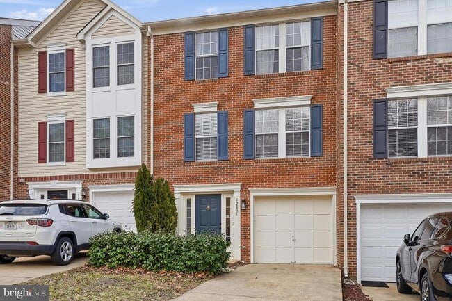 Building Photo - 12831 Silvia Loop