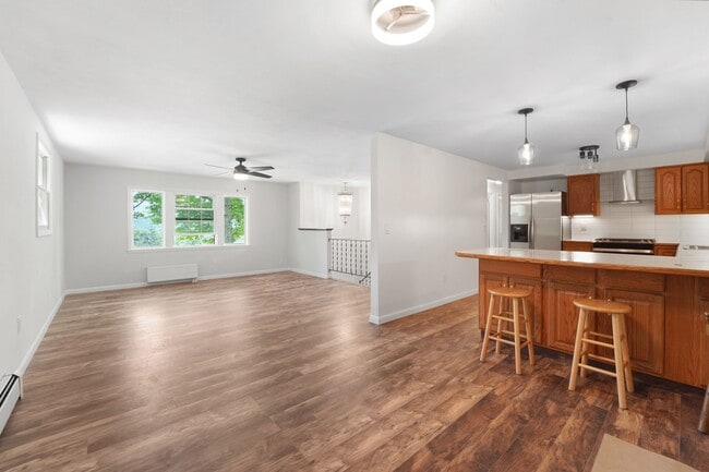 Building Photo - 40 Grand St