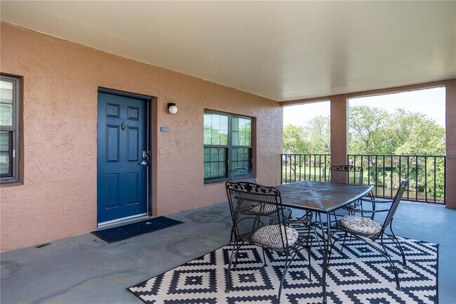 Building Photo - 6100 Gulfport Blvd S