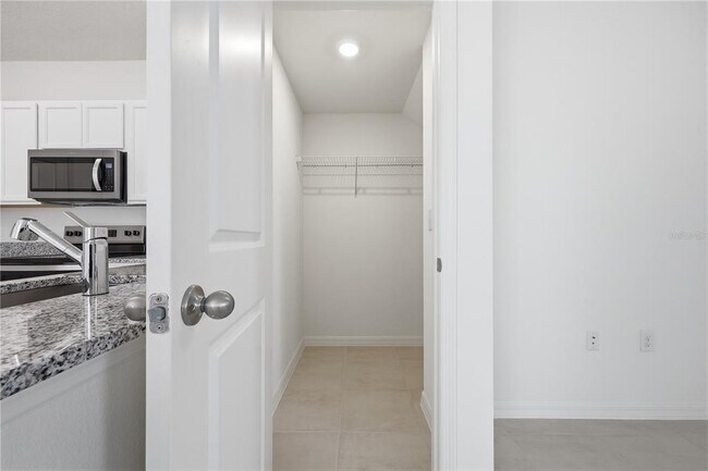 Building Photo - 9090 Norley Ct