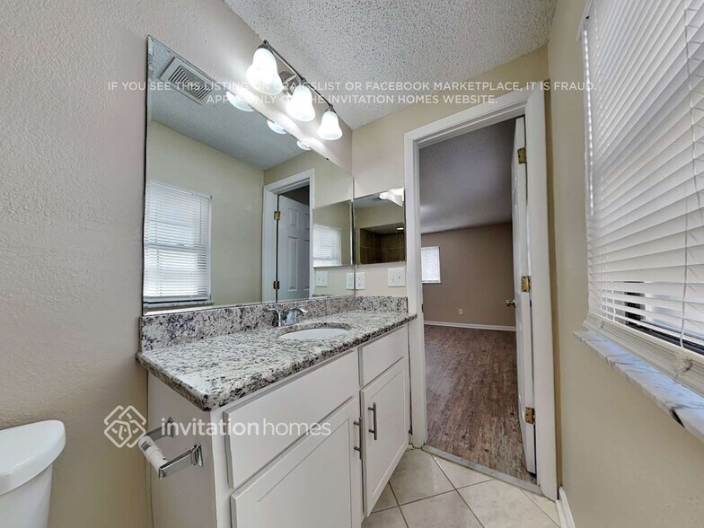 Building Photo - 11503 Americana Ln