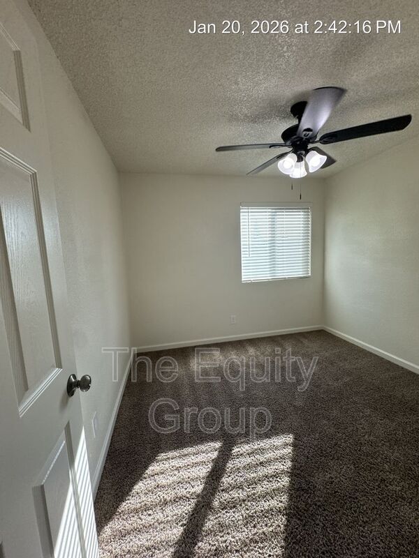 Building Photo - 809 Monarch Cir