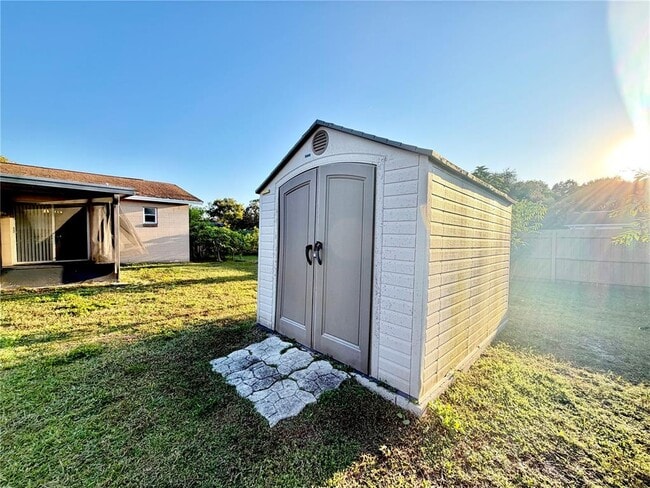 Building Photo - 411 Parson Brown Way