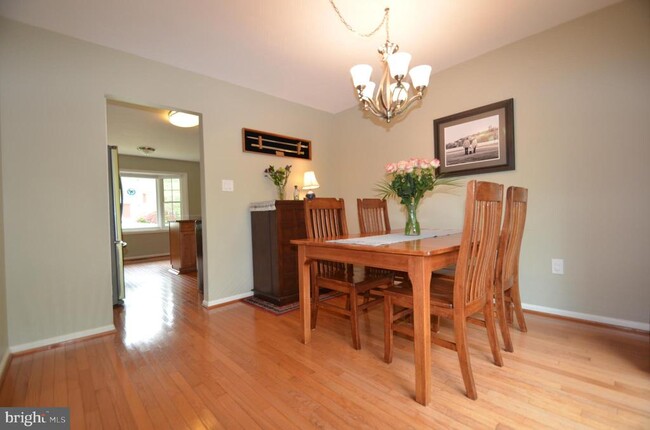 Building Photo - 5611 Herberts Crossing Dr