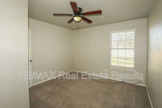 Building Photo - 50 Cheryl Cir