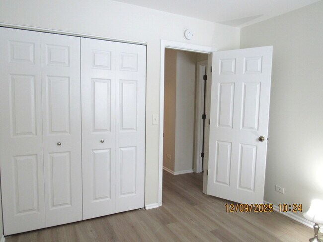 Building Photo - 2790 Glasgow Ct