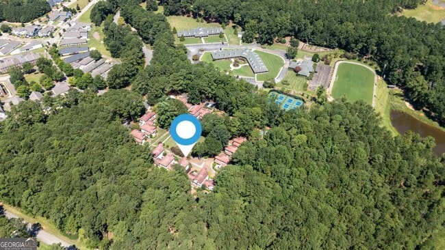 Building Photo - 1410 Club Dr