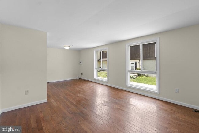 Building Photo - 10289 Daystar Ct