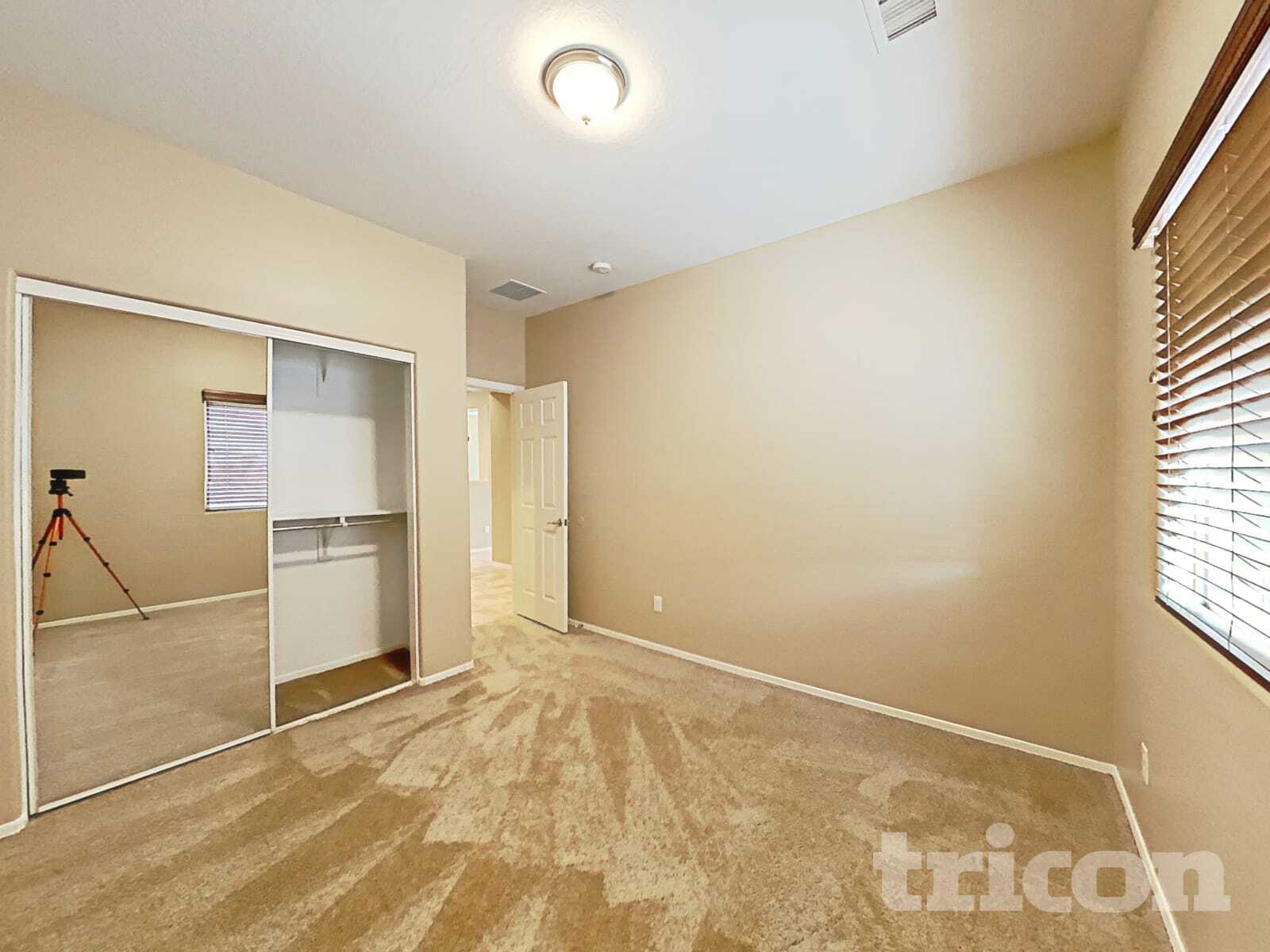 Building Photo - 41303 N Palm Springs Trail
