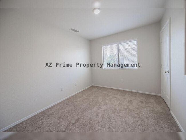 Building Photo - 1255 S Western Skies Dr