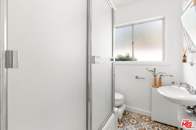 Building Photo - 4849 San Rafael Ave