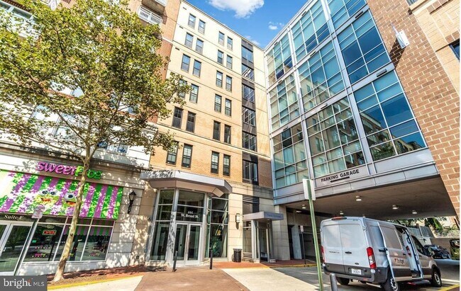 Building Photo - 444 W Broad St