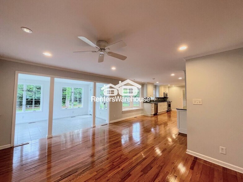 Building Photo - 509 Southfield Dr