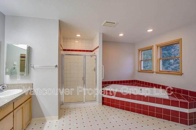 Building Photo - 745 S 21st Pl