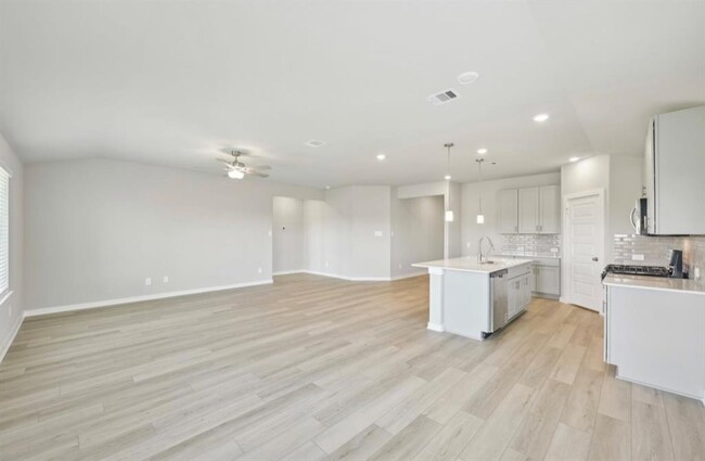 Building Photo - 3415 Zilker Ln