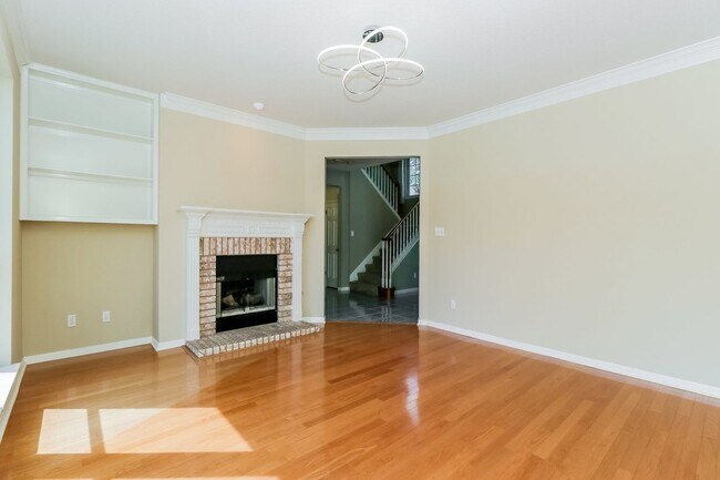 Building Photo - Amazing home ready to move in!